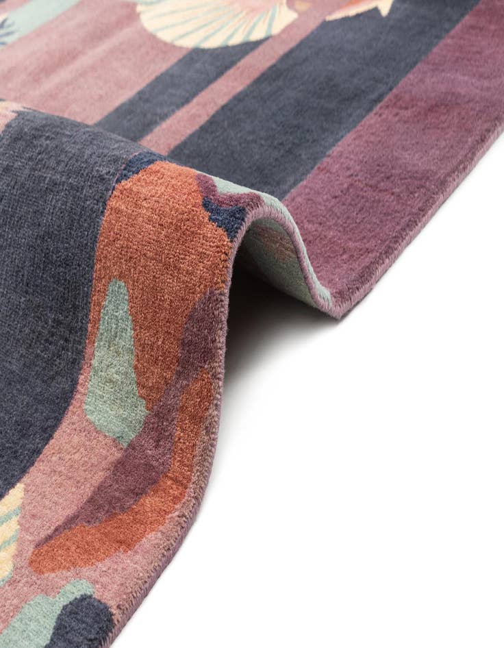 Detail image of  5' 6 x 7' 8 Scala Rug