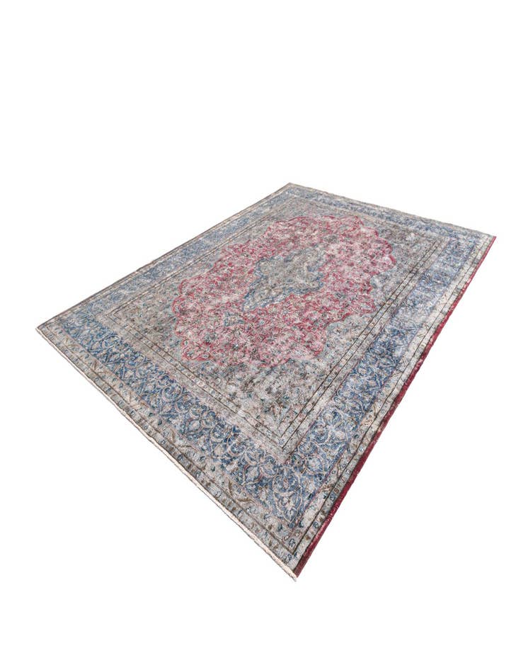 Detail image of  9' 11 x 12' 11 Vintage Royal Wool Rug