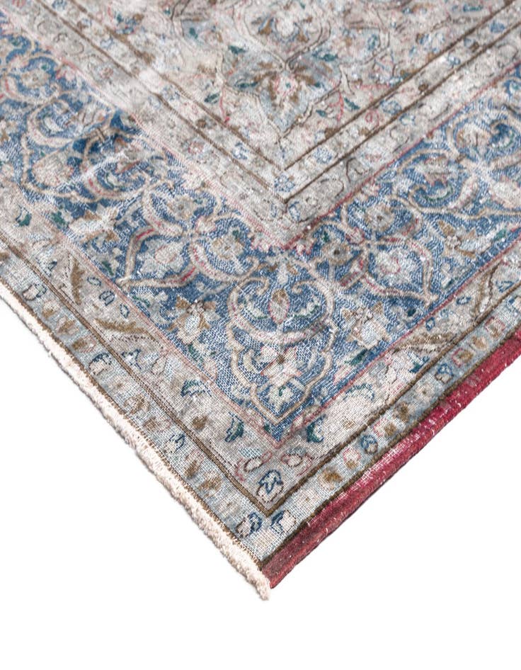 Detail image of  9' 11 x 12' 11 Vintage Royal Wool Rug