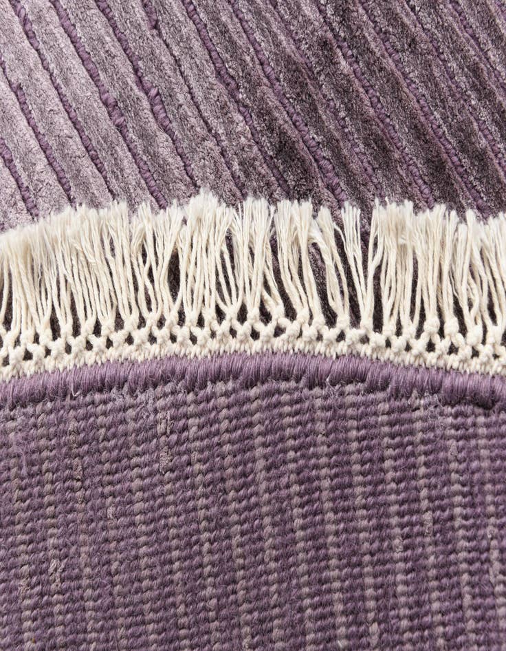 Detail image of  6' 6 x 6' 6  Hand Knotted Darya Wool Round Rug