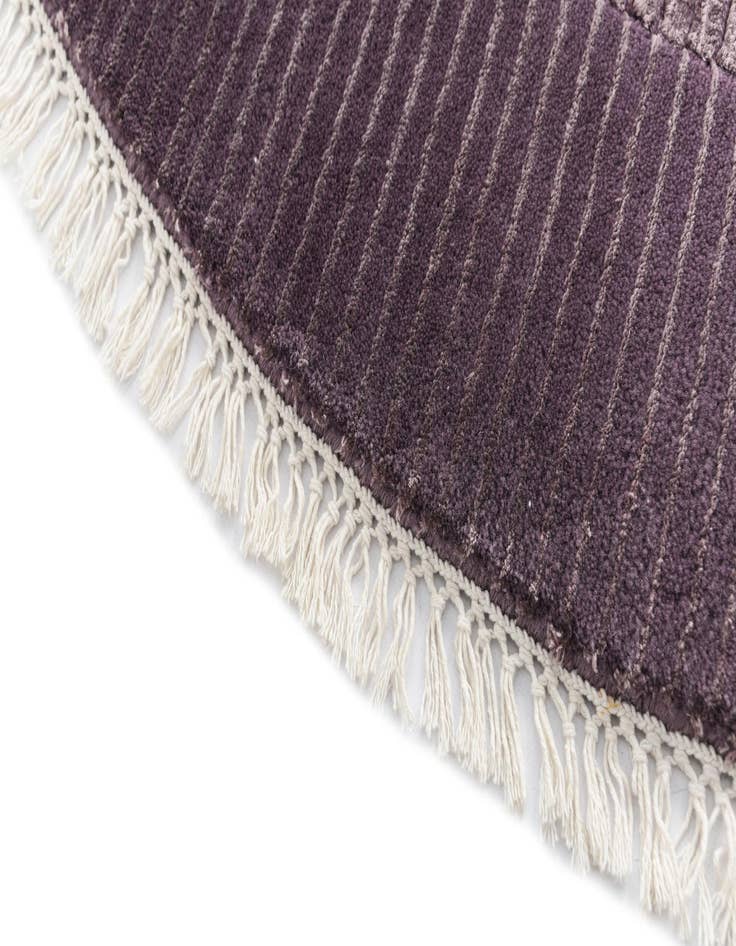 Detail image of  4' 9 x 4' 9  Hand Knotted Darya Wool Round Rug