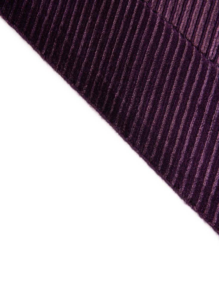 Detail image of  2' 7 x 13'  Hand Knotted Darya Runner Rug