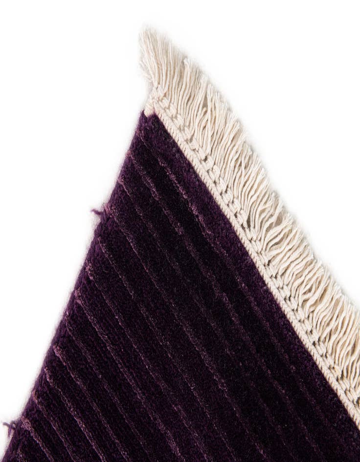 Detail image of  2' 7 x 13'  Hand Knotted Darya Runner Rug