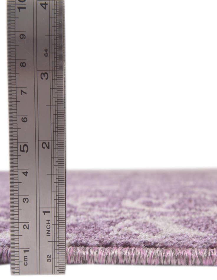 Detail image of  2' 7 x 10' Diana Runner Rug