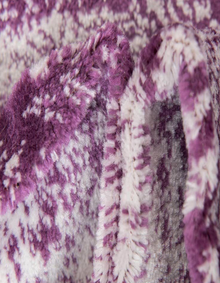 Detail image of  2' x 9' 10 Monte Carlo Runner Rug