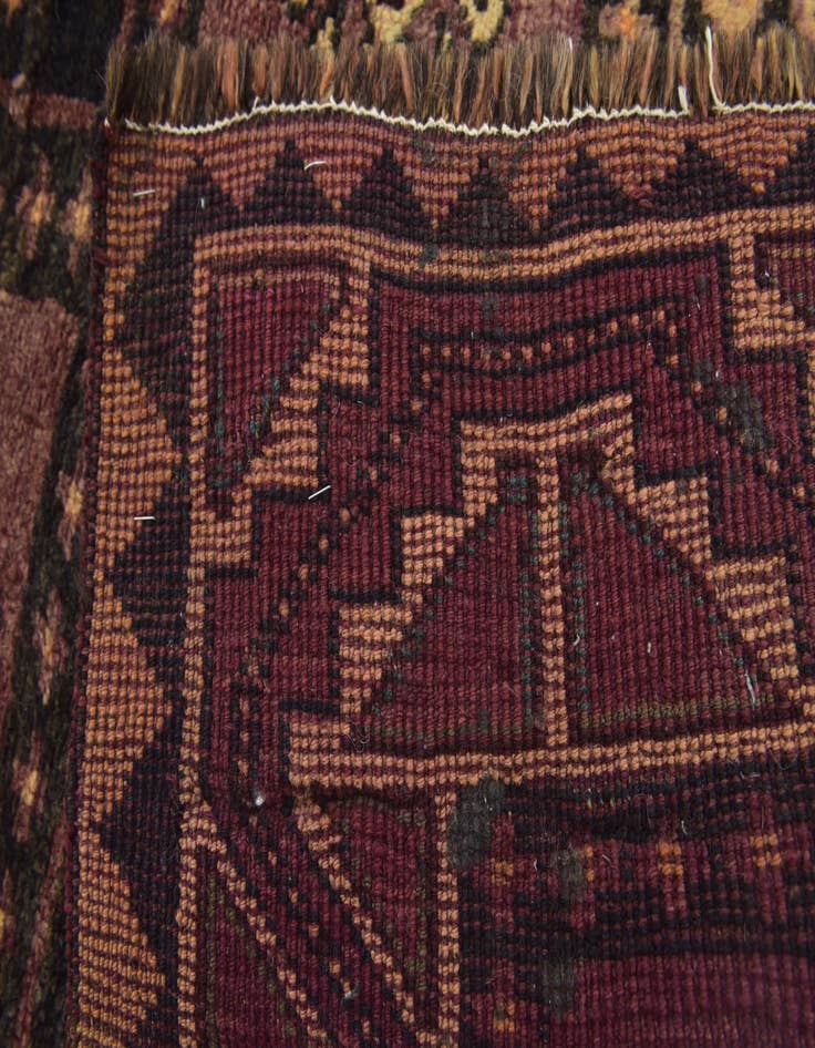 Detail image of 4' 4 x 9' Hand Knotted Shiraz-Lori Persian Wool Runner Rug