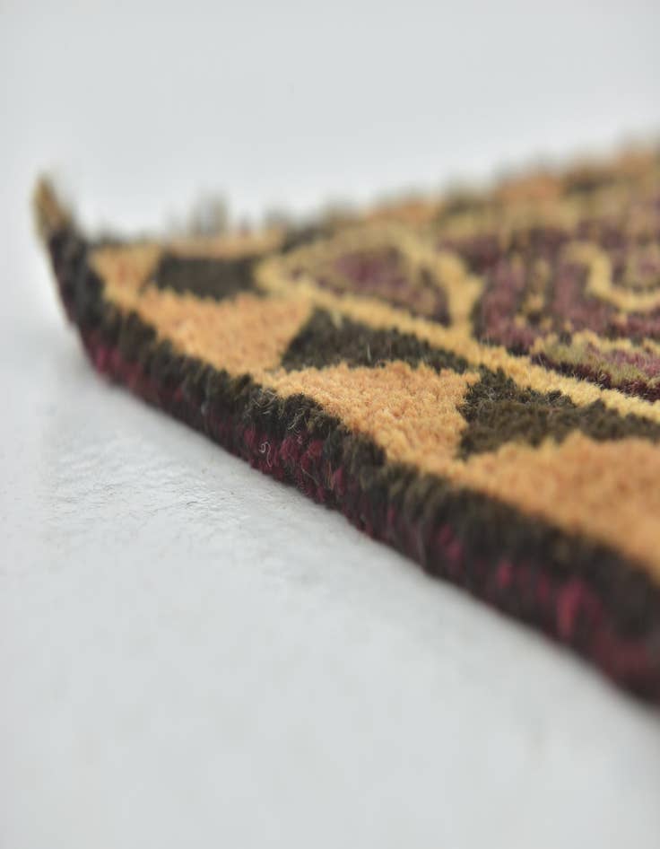 Detail image of 4' 4 x 9' Hand Knotted Shiraz-Lori Persian Wool Runner Rug