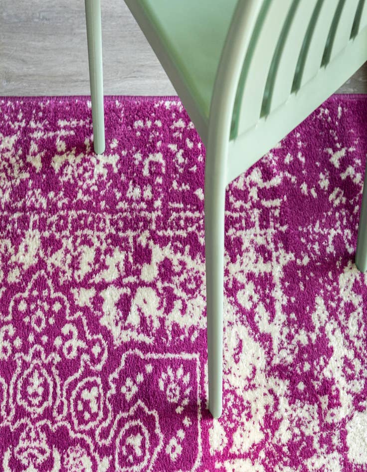 Detail image of  5' 3 x 5' 3 Arlington Square Rug