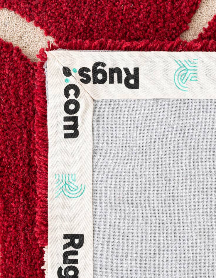 Detail image of  4' 1 x 6' 1 Handtufted Wool Rug