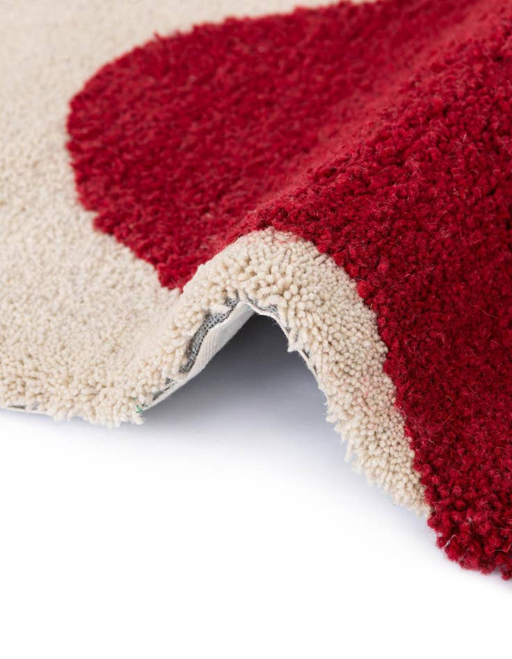 Detail image of  5' 1 x 5' 1 Handtufted Wool Square Rug