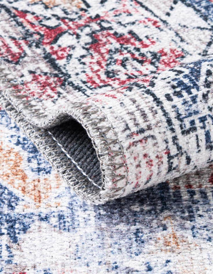 Detail image of  4' x 4' Yara Round Rug