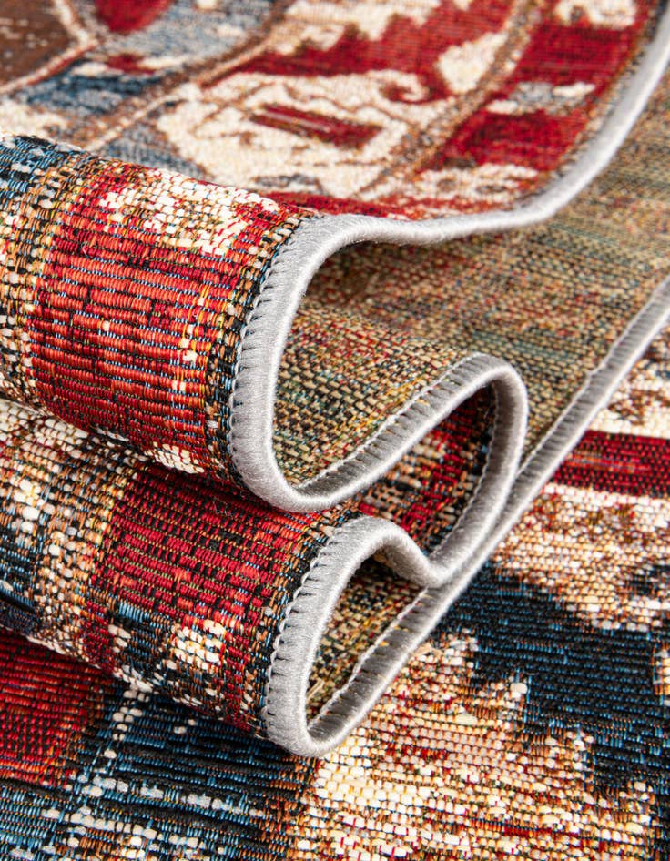 Detail image of  2' x 5'  Washable Traditional Indoor / Outdoor Runner Rug