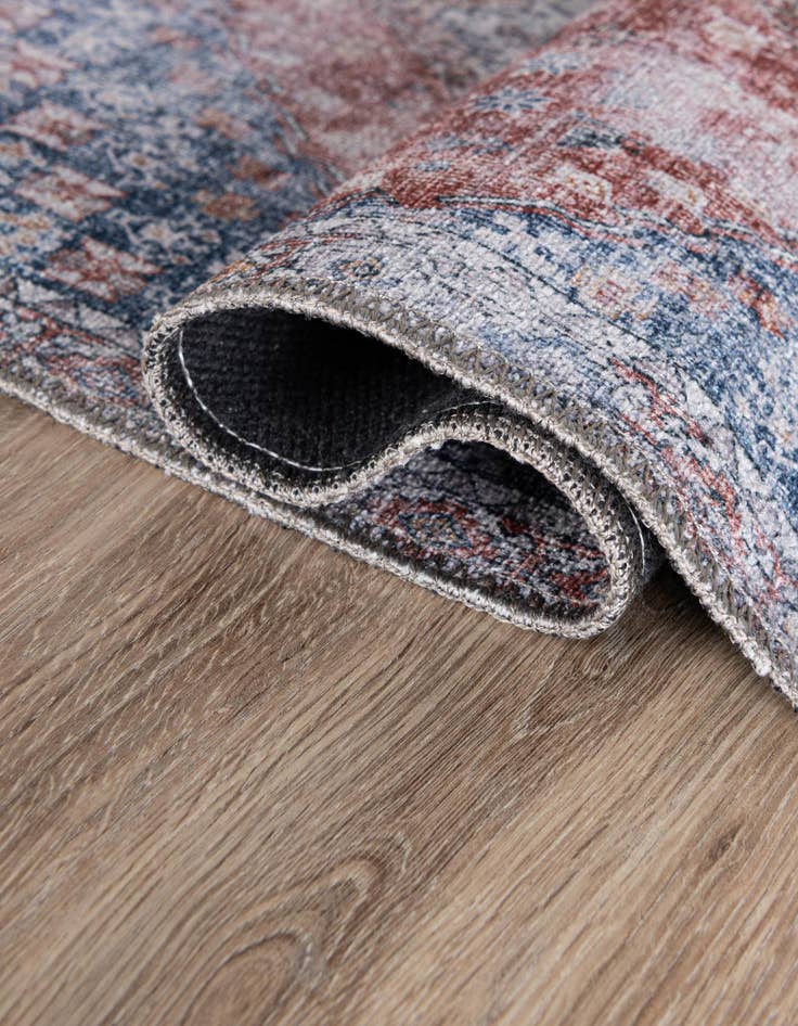 Detail image of  2' x 5' Yara Runner Rug