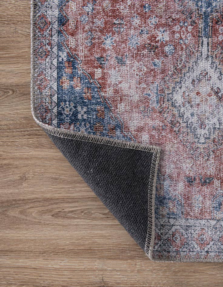 Detail image of  7' 10 x 7' 10 Yara Square Rug