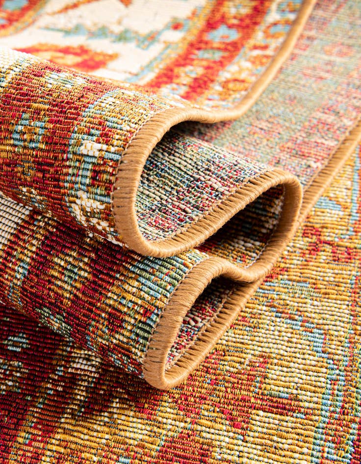 Detail image of  10' x 13'  Washable Traditional Indoor / Outdoor Rug