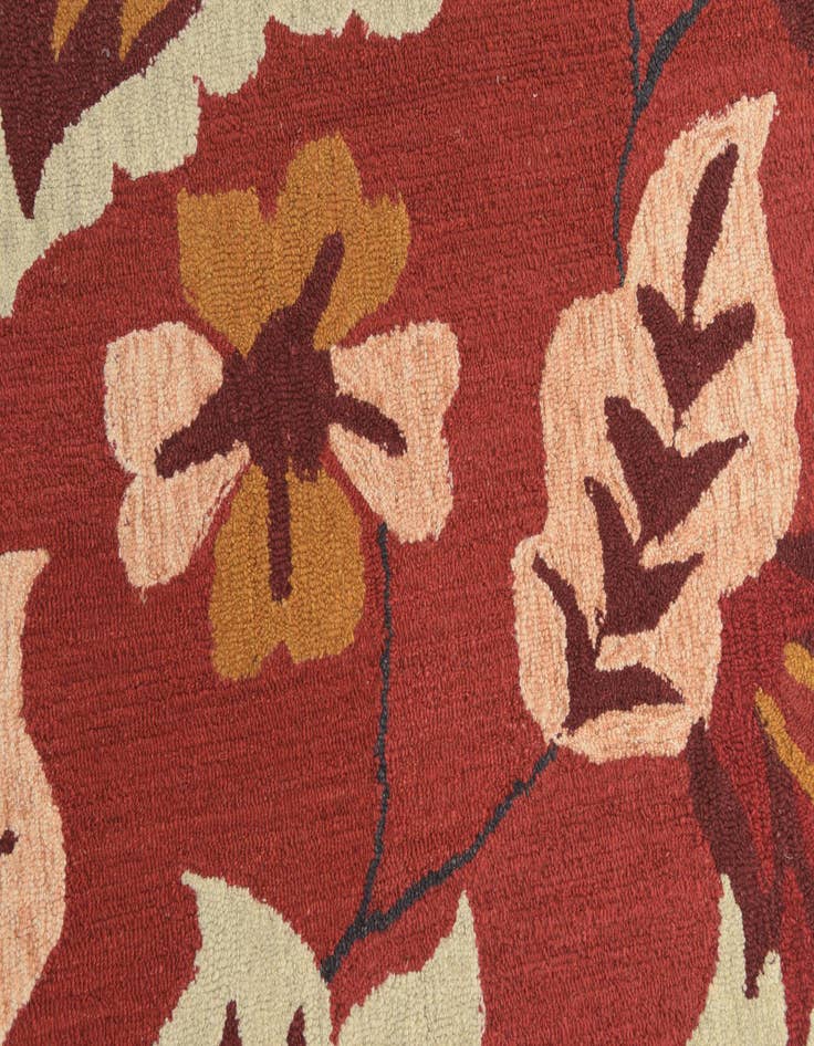 Detail image of  5' 1 x 8' Agra Wool Rug