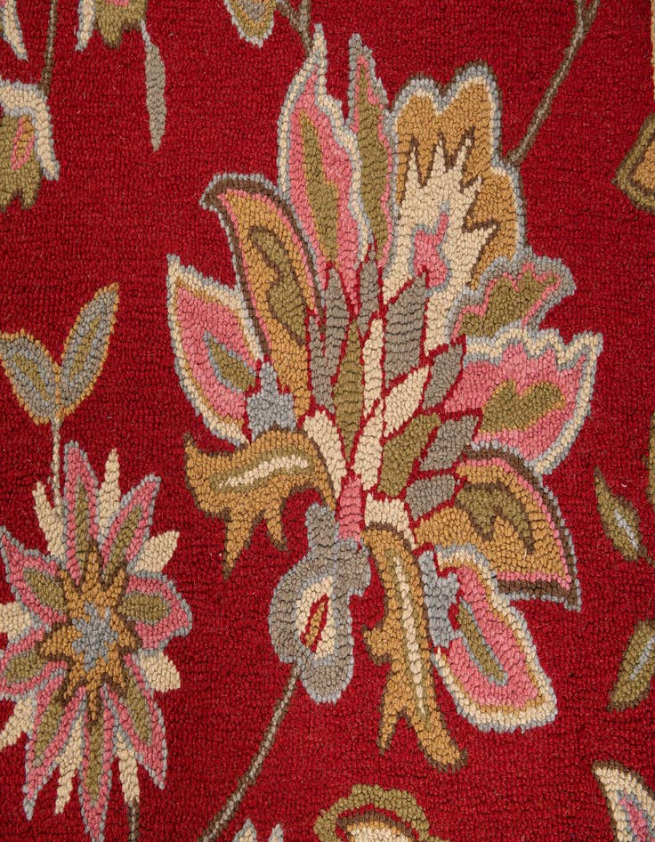 Detail image of  5' x 8' Agra Wool Rug