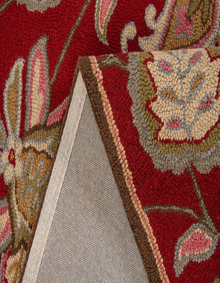 Detail image of  5' x 8' Agra Wool Rug