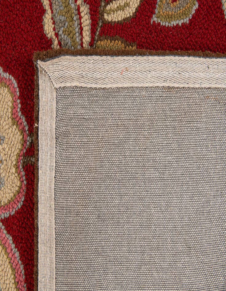 Detail image of  5' x 8' Agra Wool Rug