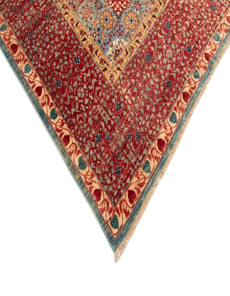 Detail image of 9' 7 x 13' 10 Amina Wool Rug