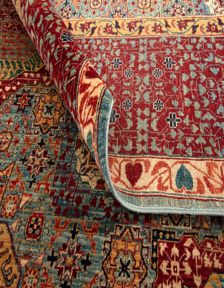 Detail image of 9' 7 x 13' 10 Amina Wool Rug