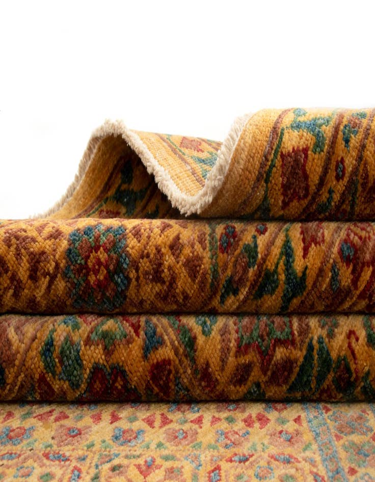 Detail image of  5' 7 x 7' 7 Amina Wool Rug