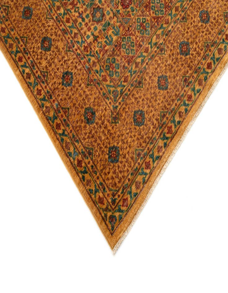 Detail image of  5' 7 x 7' 7 Amina Wool Rug