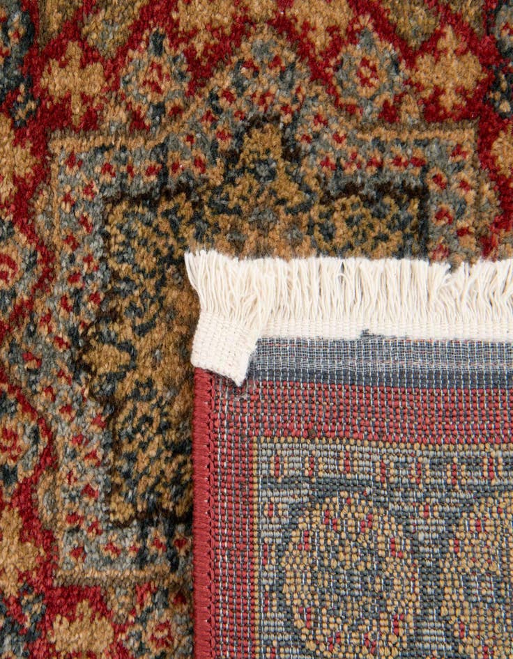 Detail image of  2' x 3' Amina Rug