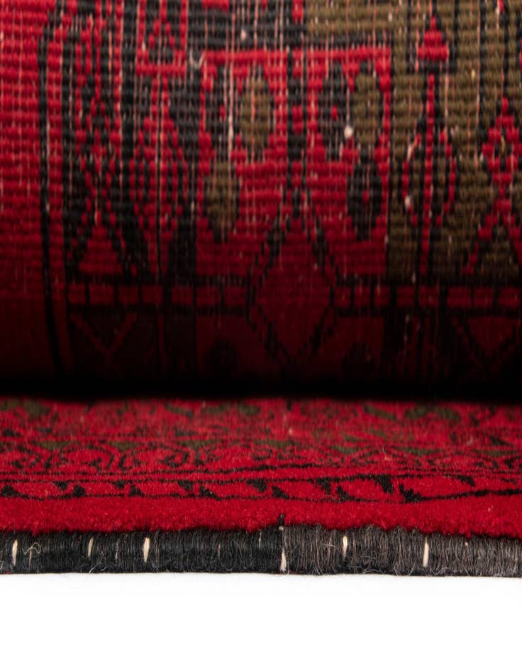 Detail image of  6' 6 x 9' 9 Andkoi Wool Rug