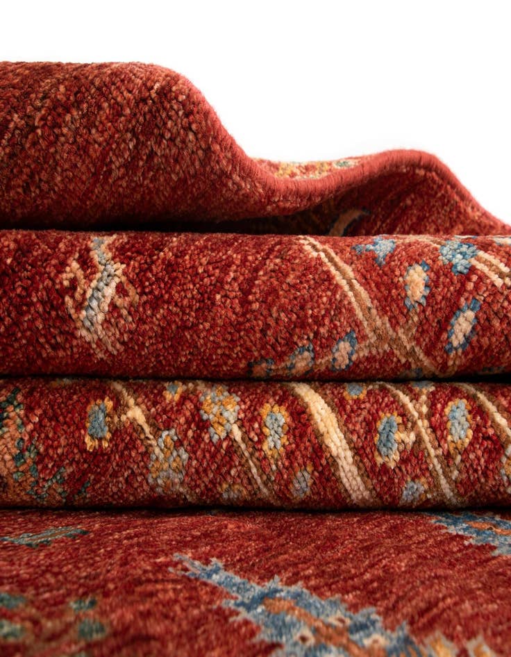 Detail image of  5' 7 x 8' 1 Ariana Wool Rug