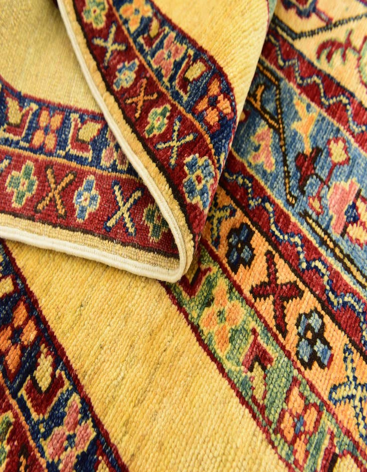 Detail image of  4' 9 x 6' 4  Hand Knotted Ariana Ziegler Rug
