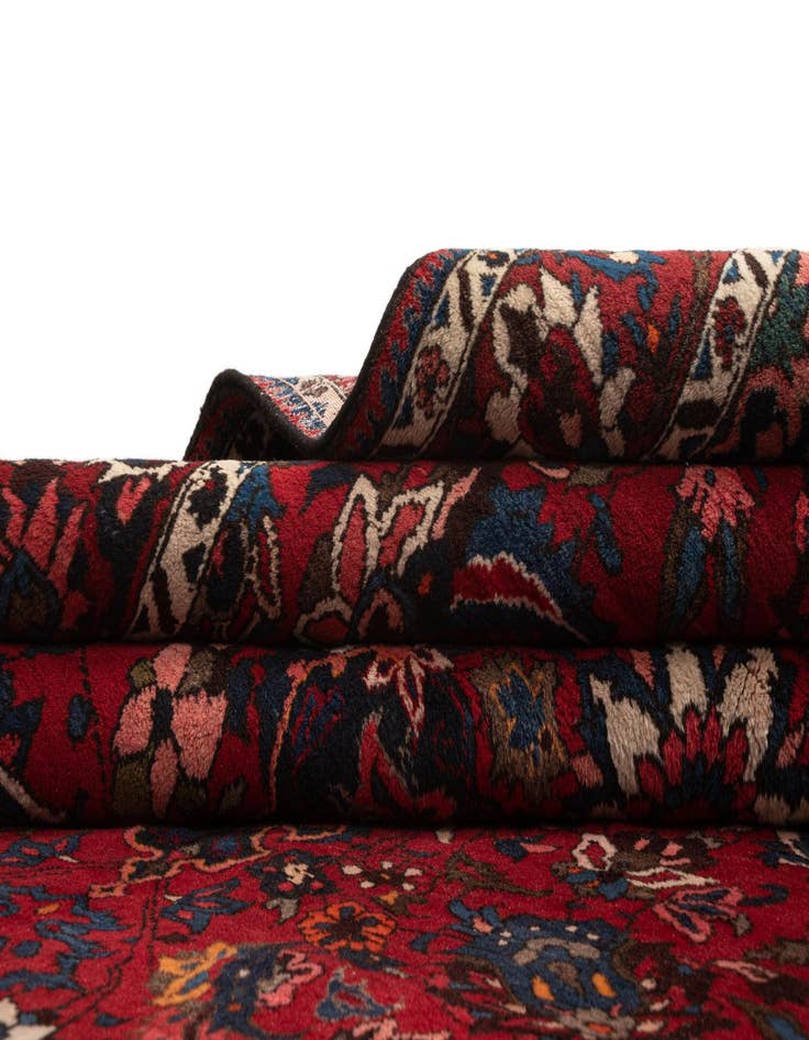 Detail image of  6' 10 x 11' 2 Bachtiar Wool Rug