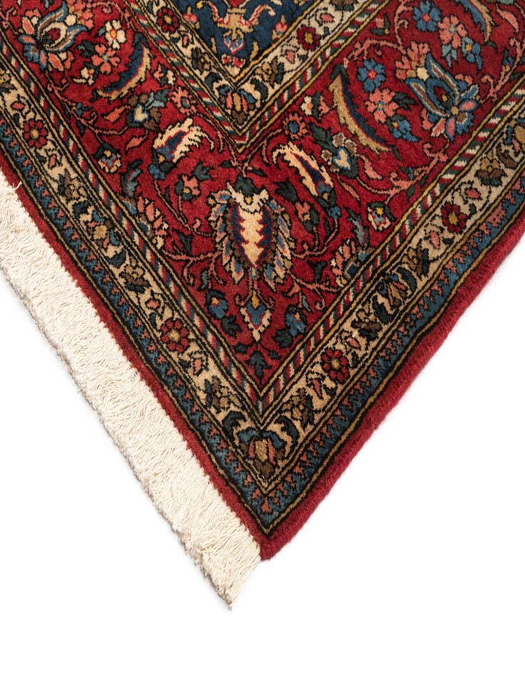 Detail image of  6' 9 x 9' 8 Bachtiar Wool Rug