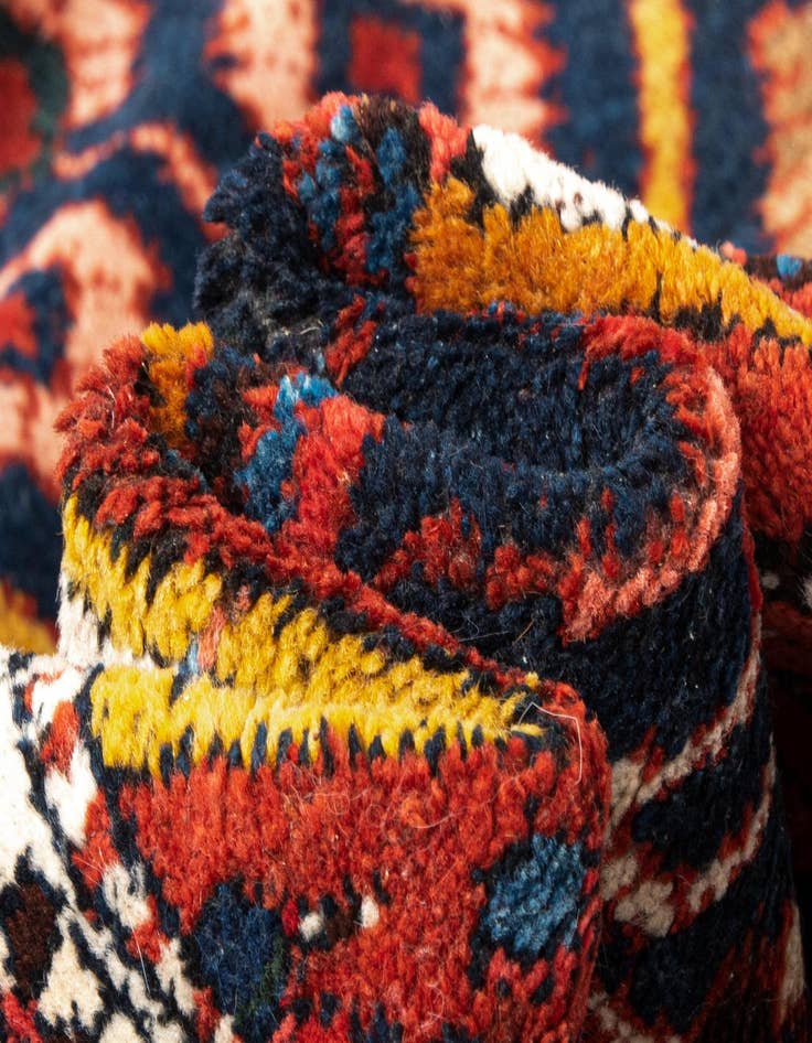 Detail image of  5' 2 x 6' 7 Bachtiar Wool Rug
