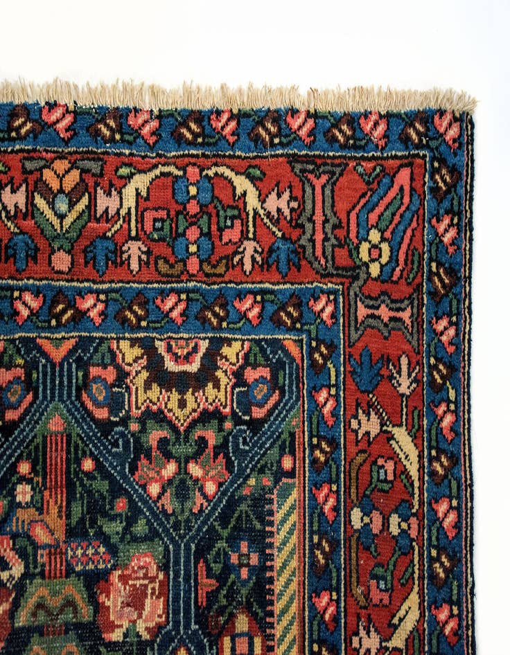 Detail image of  4' 2 x 6' 7  Hand Knotted Bachtiar Persian Wool Rug