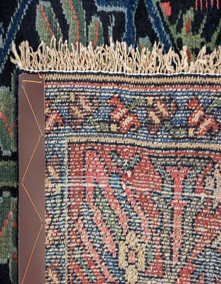 Detail image of  4' 2 x 6' 7  Hand Knotted Bachtiar Persian Wool Rug