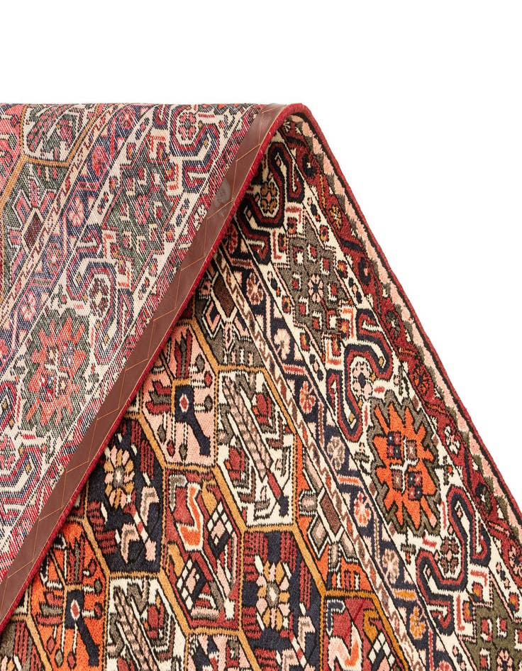 Detail image of  6' 11 x 10' 7 Bachtiar Rug