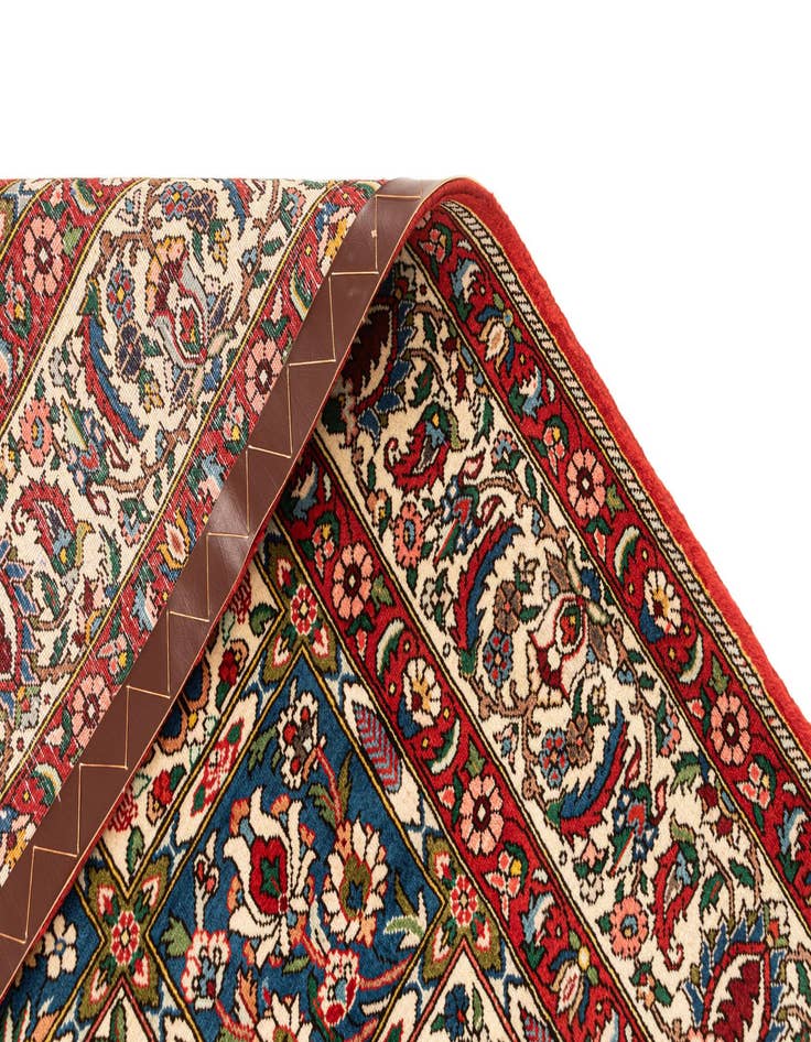 Detail image of  6' 7 x 9' 5 Bachtiar Sharekord Rug