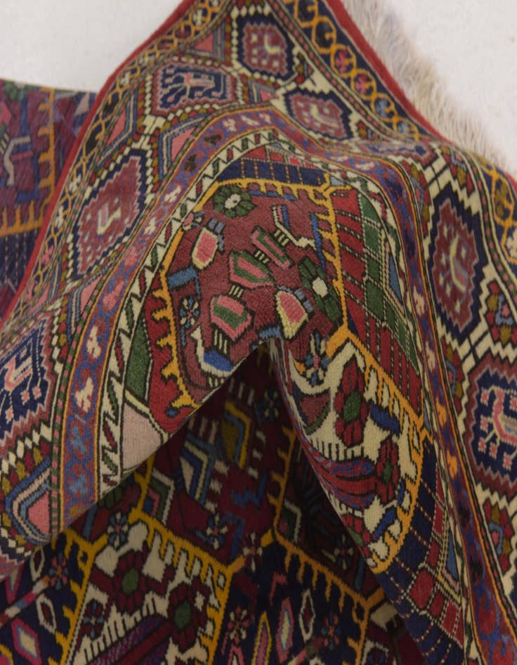 Detail image of 6' 9 x 9' 8 Hand Knotted Bakhtiar Persian Wool Rug