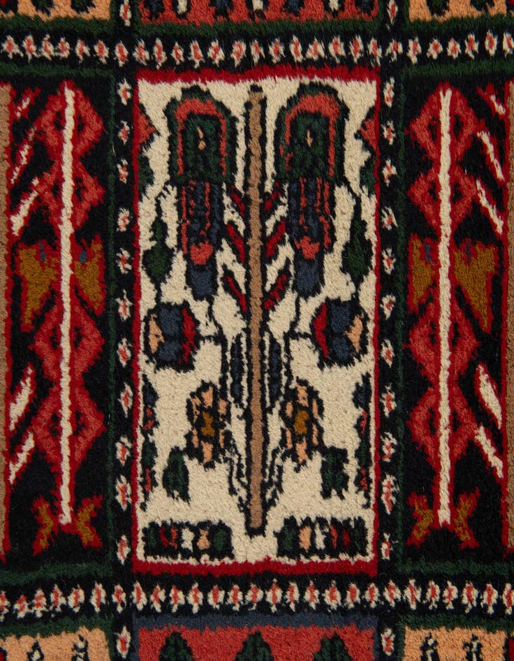 Detail image of  6' 8 x 9' 7  Hand Knotted Bakhtiar Wool Rug
