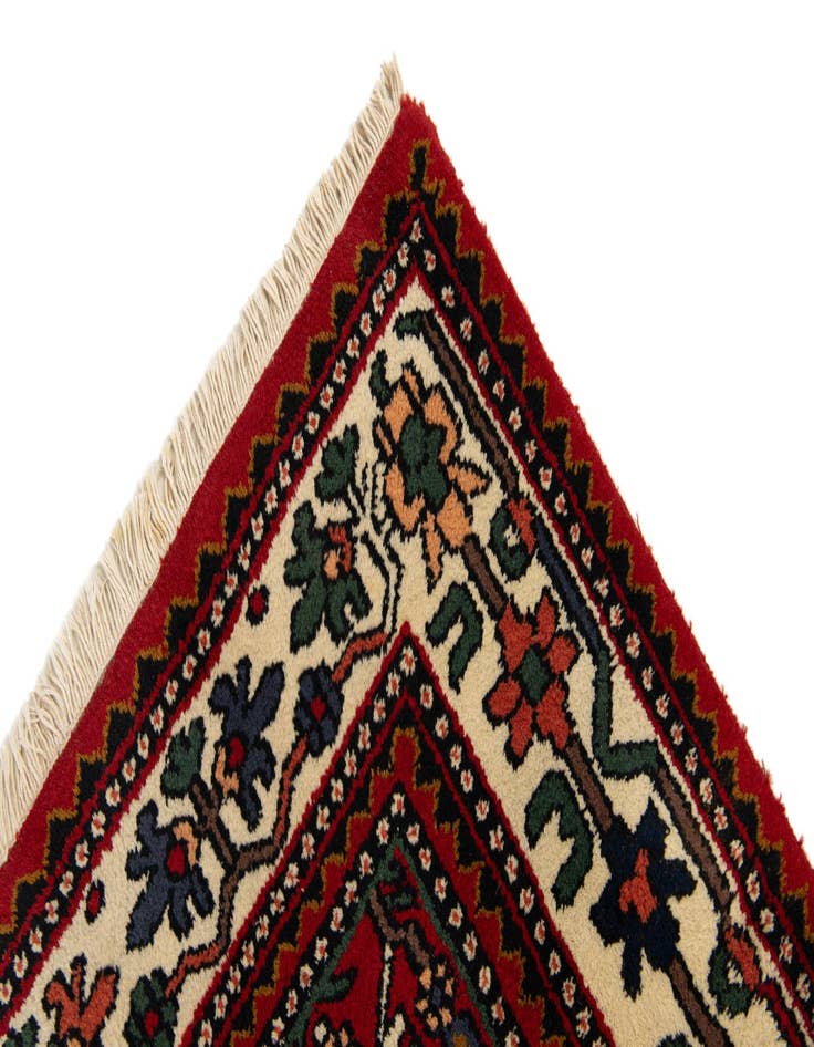 Detail image of  6' 8 x 9' 7  Hand Knotted Bakhtiar Wool Rug