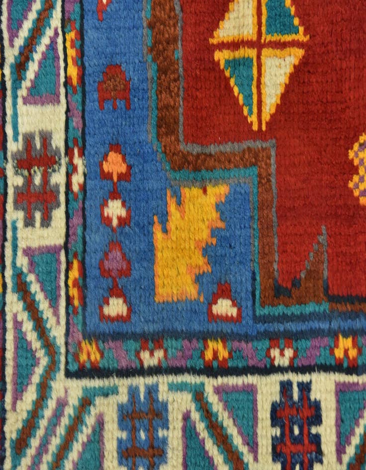 Detail image of  3' 3 x 4' 10  Hand Knotted Balouch Rug