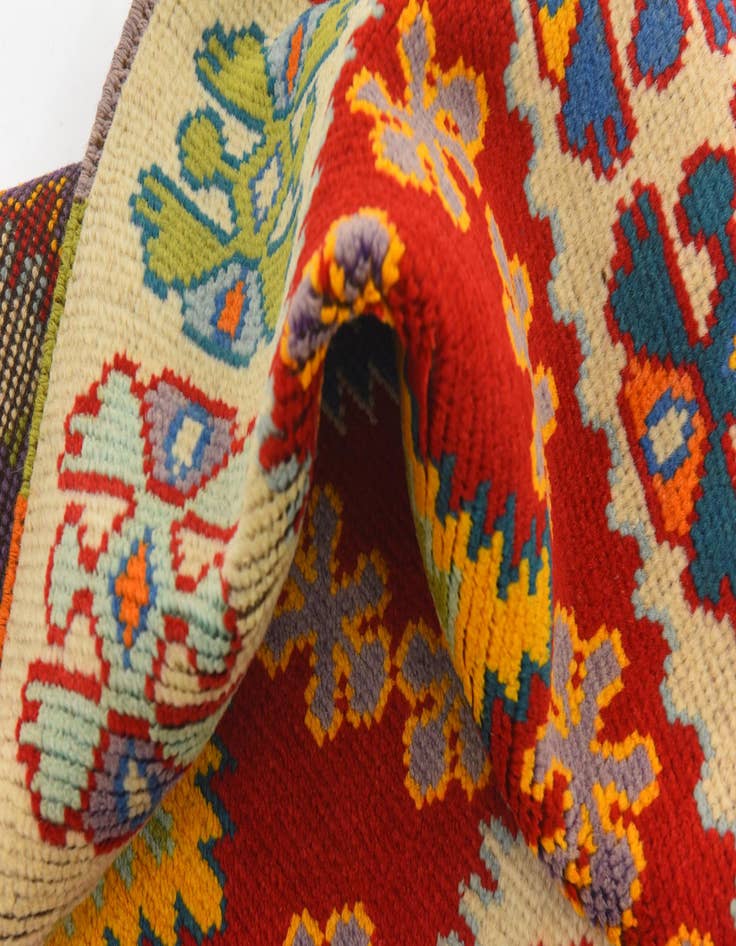 Detail image of  2' 8 x 4'  Hand Knotted Balouch Rug