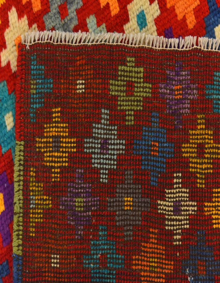 Detail image of  2' 8 x 4'  Hand Knotted Balouch Rug