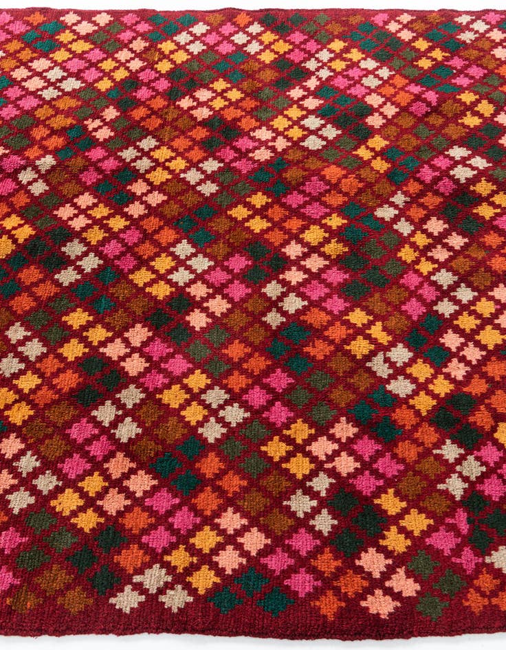 Detail image of 4' 9 x 6' 5 Hand Knotted Balouch Wool Rug