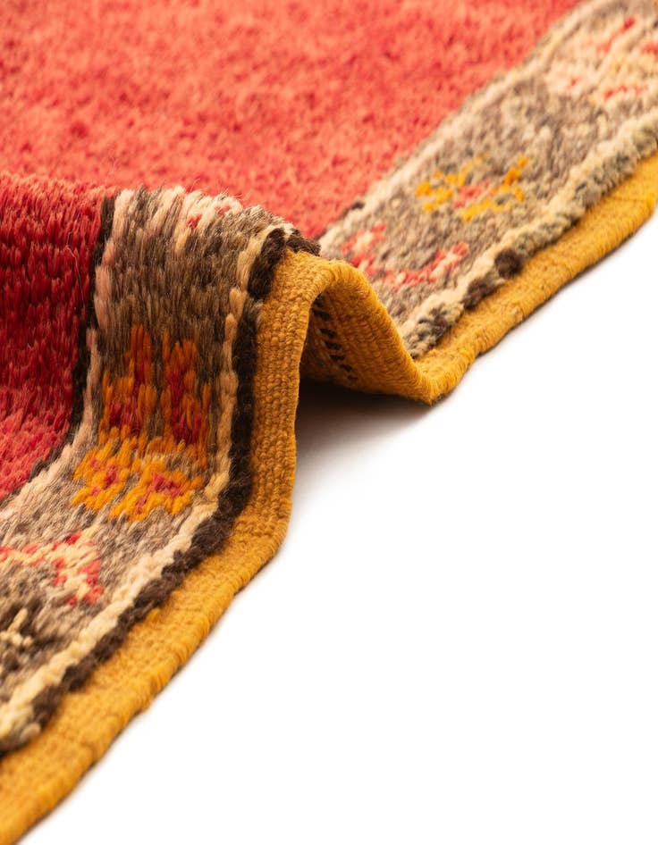 Detail image of  3' 9 x 6' 8 Berber Rug