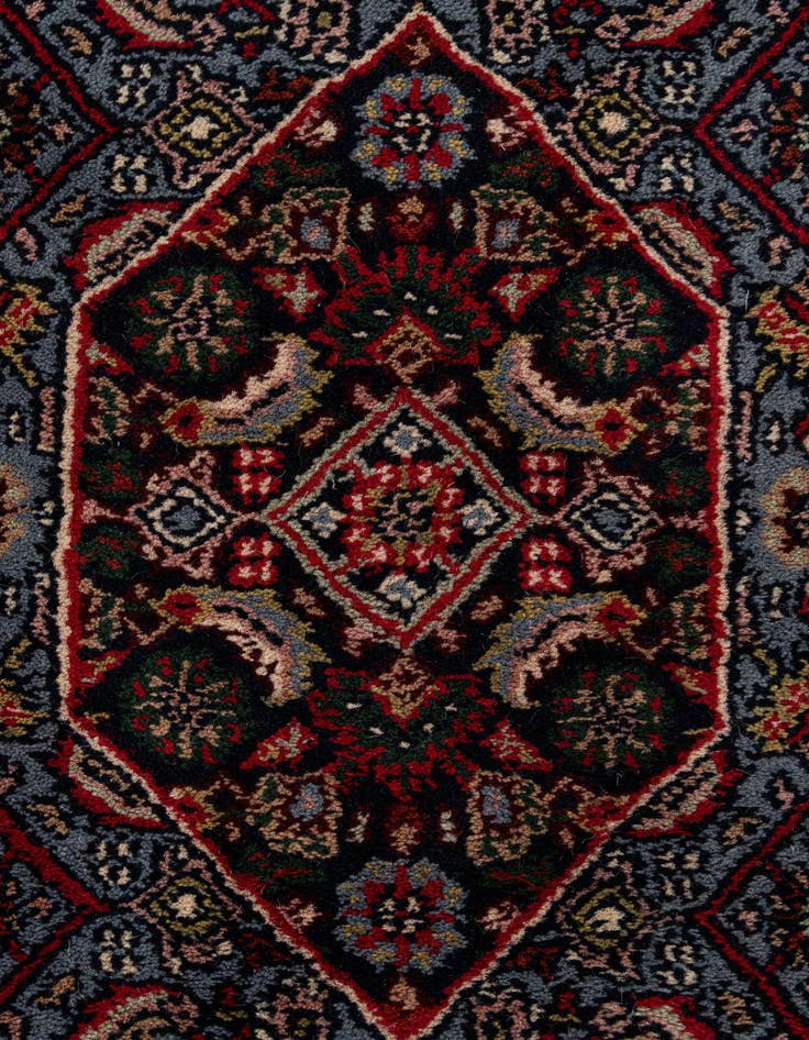 Detail image of  6' 4 x 9' 9  Hand Knotted Bidjar Wool Rug