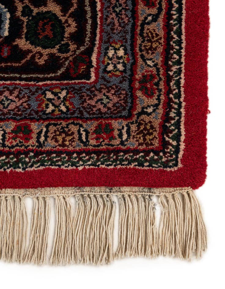 Detail image of  6' 4 x 9' 9  Hand Knotted Bidjar Wool Rug