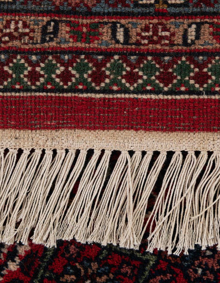 Detail image of  6' 6 x 9' 10  Hand Knotted Bidjar Wool Rug