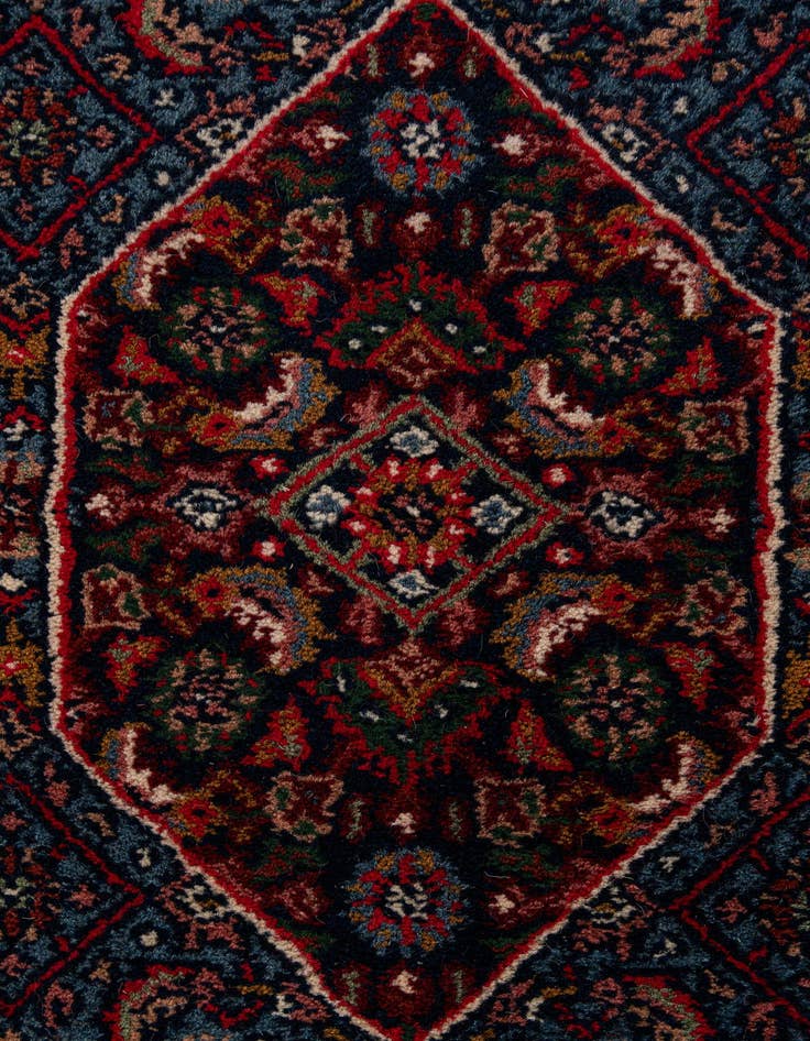 Detail image of  6' 6 x 9' 10  Hand Knotted Bidjar Wool Rug